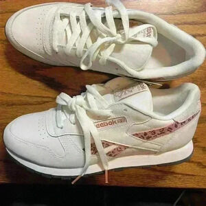 Reebok classic Chalk Leopard sneakers size 10
